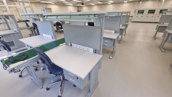 Bàn làm việc ESD công nghiệp điều chỉnh tùy chỉnh cho phòng thí nghiệm lắp ráp điện tử