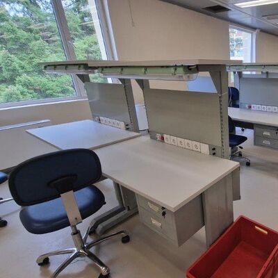 Bàn làm việc ESD tùy chỉnh chống tĩnh điện vĩnh viễn